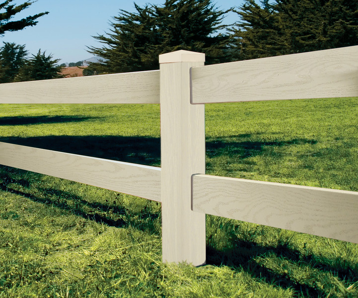 Reasons To Prefer Vinyl Wood Fences Over Real Wood Fences