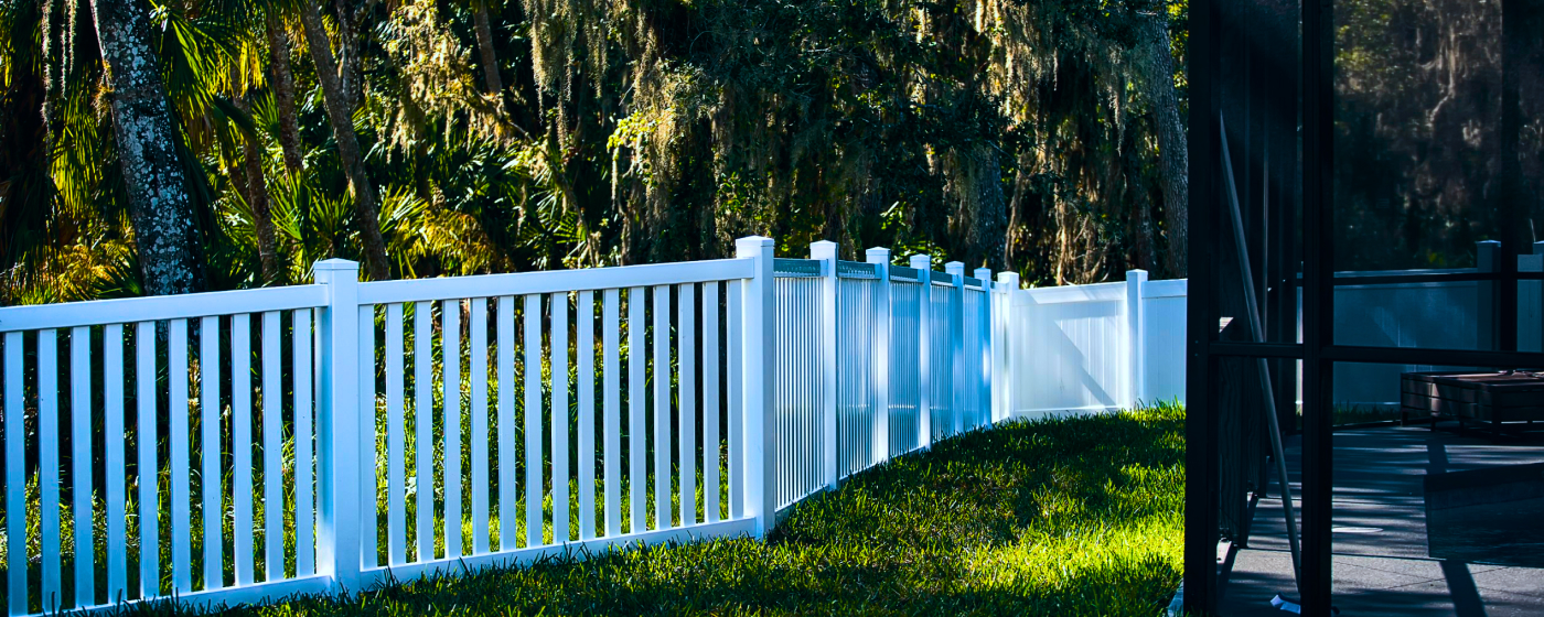 Duramax vinyl fencing
